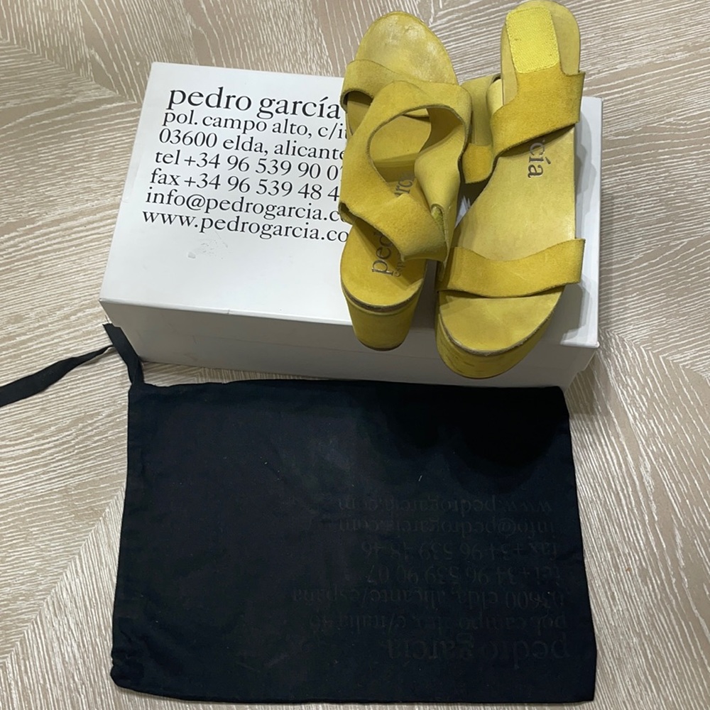 Pedro Garcia Lemon Wedge Sandals Size 40 & 1/2